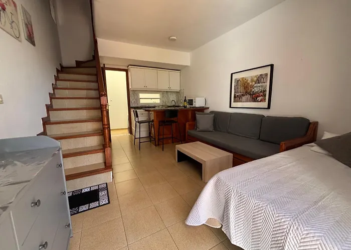 Casa Adel Vibbecanarias *