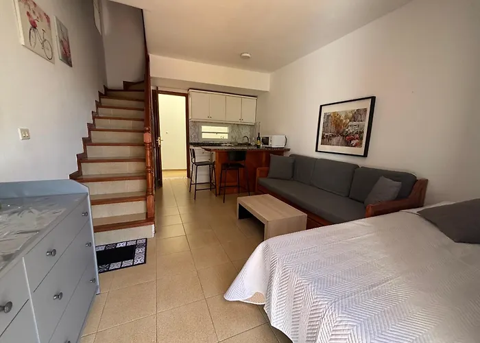 Casa Adel Vibbecanarias *